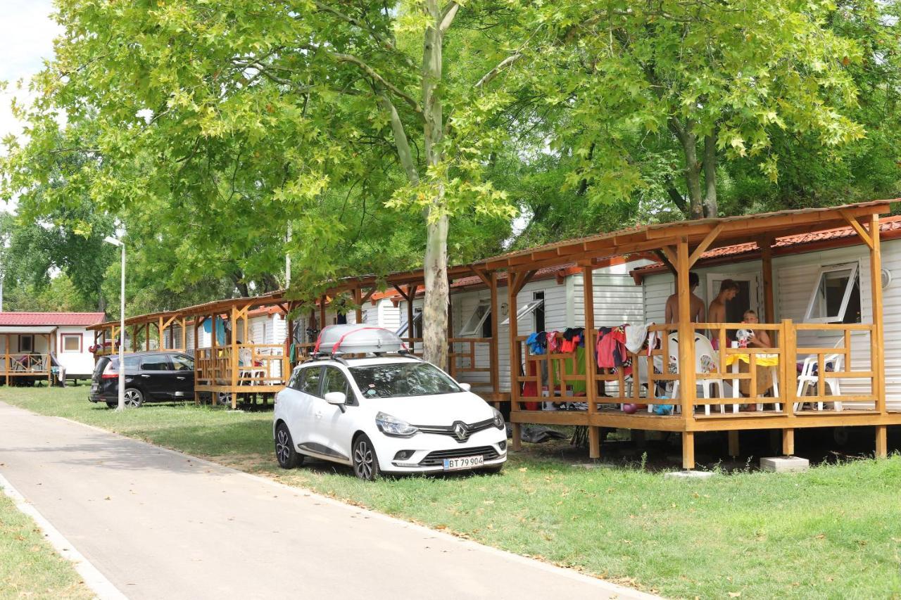 Balatontourist Fuered Camping & Bungalows Balatonfured Exterior photo